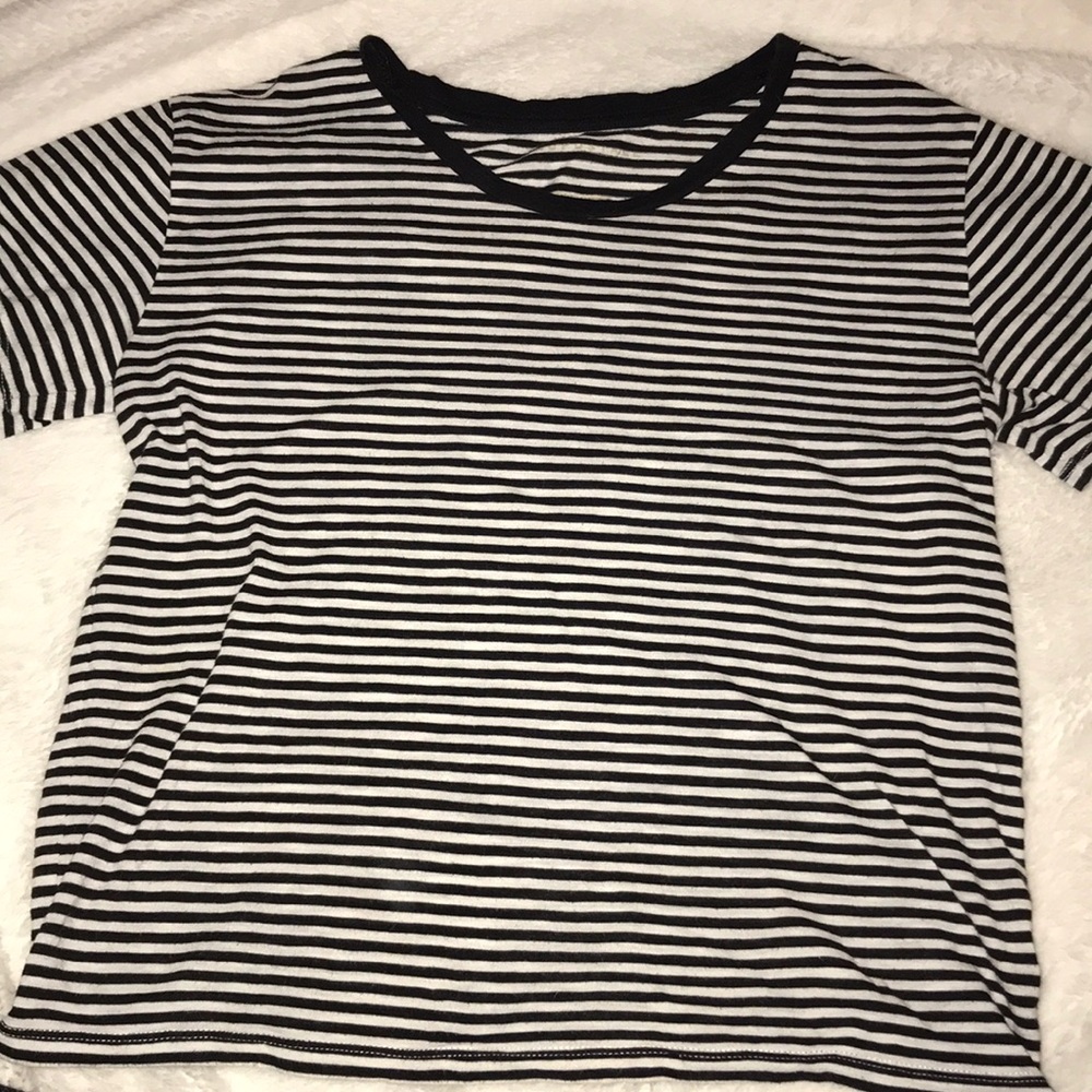 Striped tee🏁